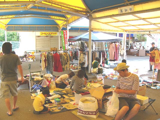 fleamarket14.jpg