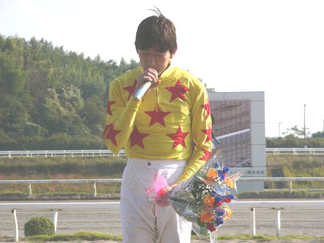 kobayashijockey11.jpg